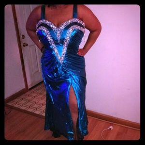 Gorgeous formal dress